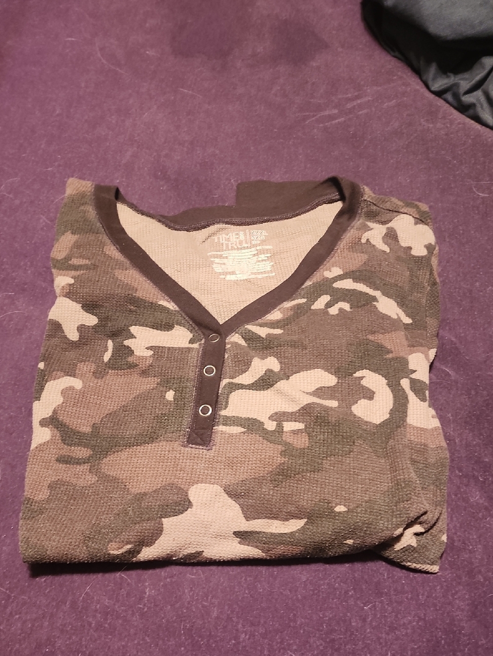 Time and Tru Olive Green and Tan Camo Long Sleeve Henley
